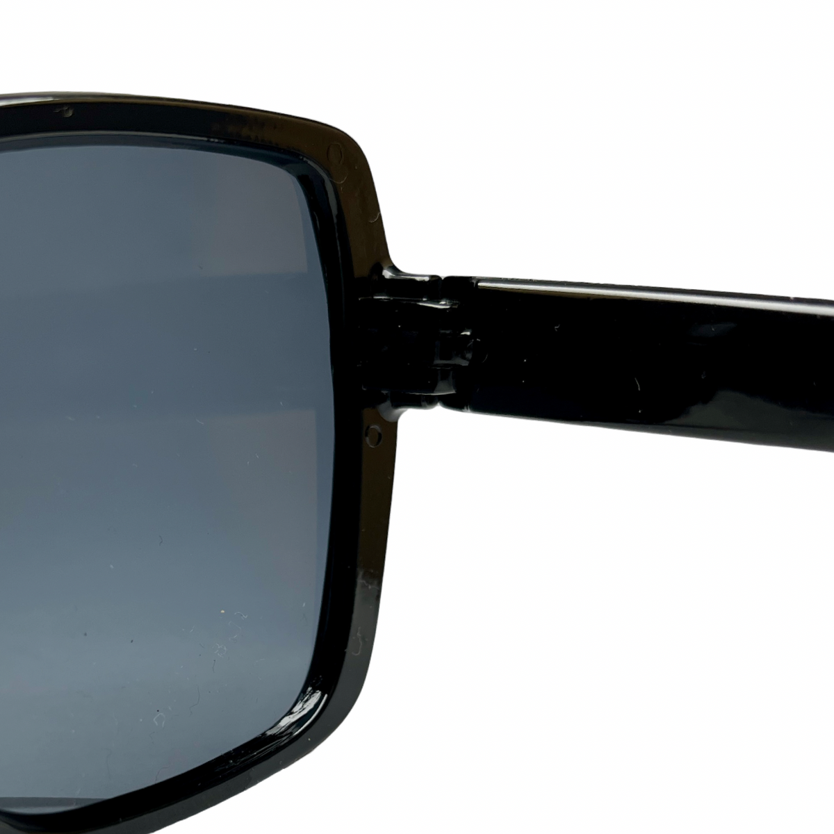 Generic Lux Black — vista 4