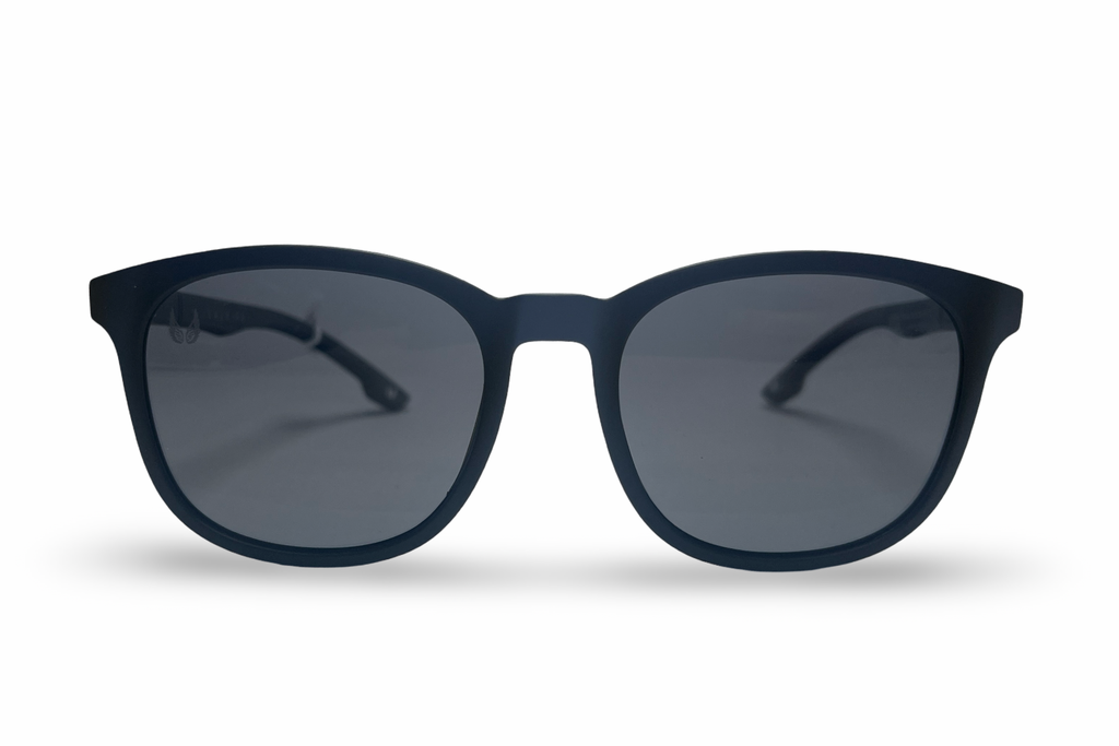 Lente de sol modelo VALKIRA FREYA VAS25118 C2 con cristal oscuro - Eternity Optica
