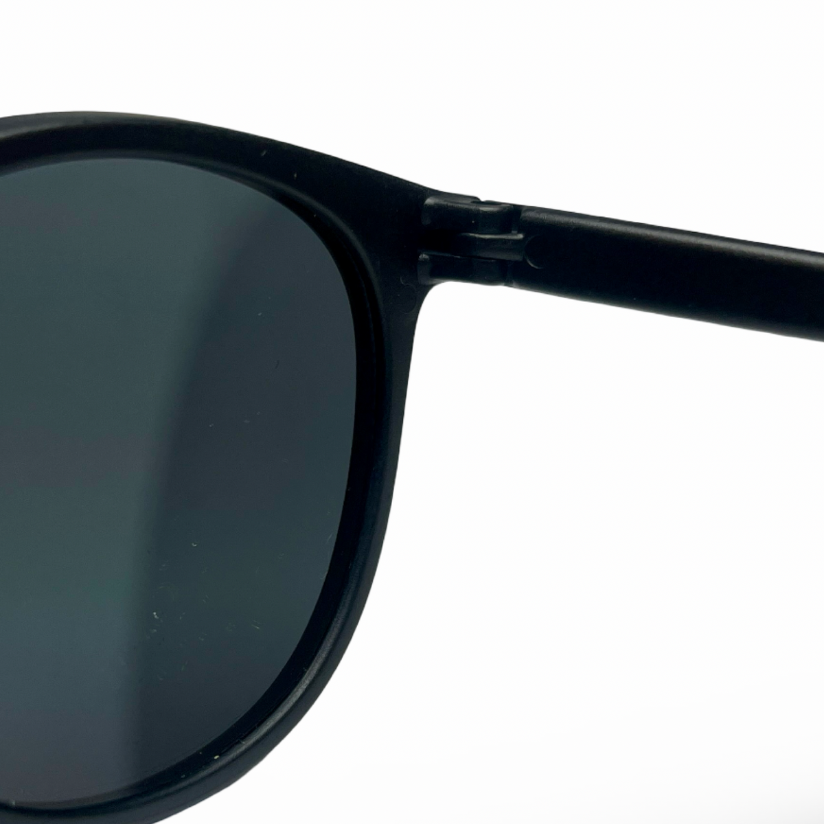 Generic Erika Black mate — vista 4