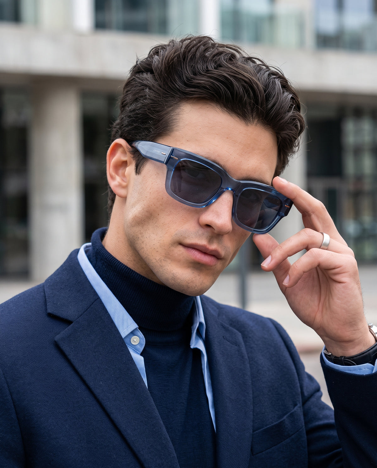CALVIN KLEIN CK23509S438 — lentes de sol