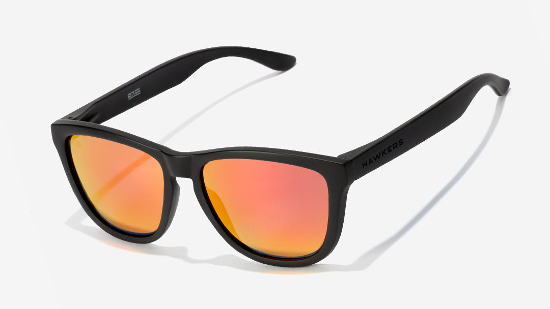 Producto óptico HAWKERS ONE - POLARIZED BLACK RUBY - Eternity Optica