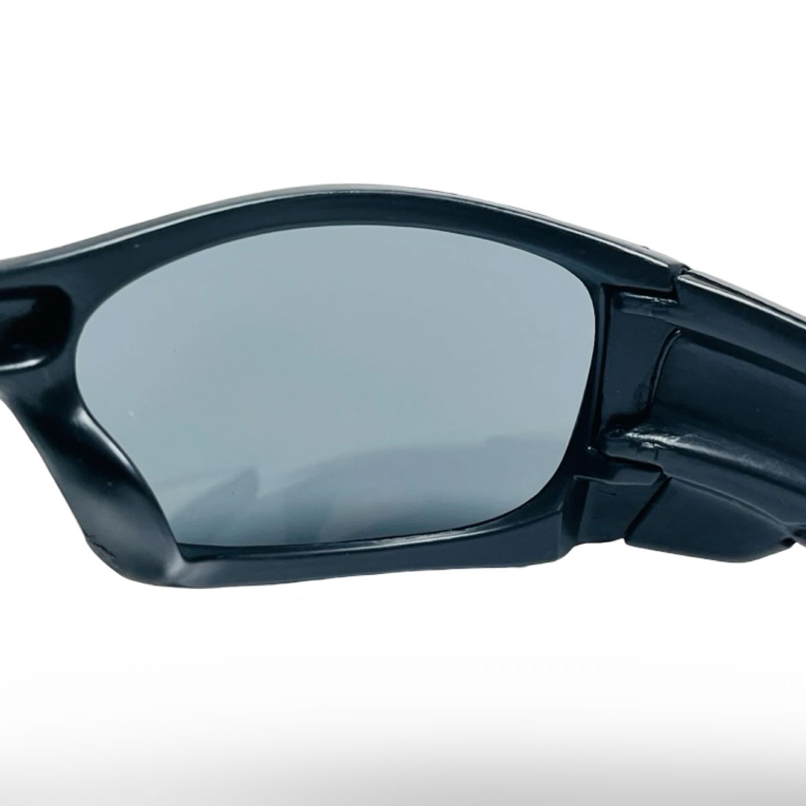 GENERIC ONE ELEVEN C1 3111303 — lentes de sol