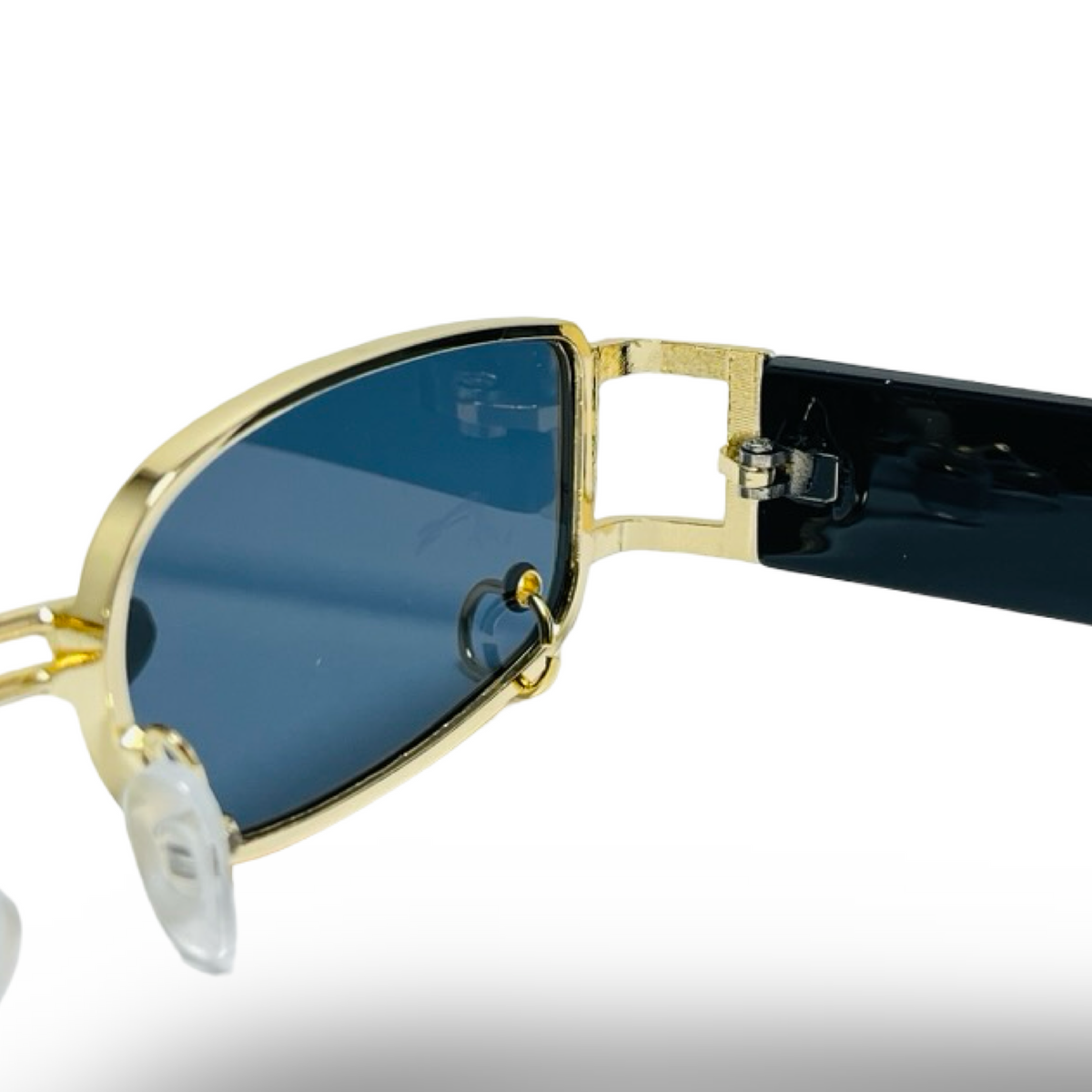 GENERIC AMANTIS BLACK B5423BK — lentes de sol