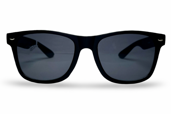 Lente de sol modelo Lentes de Sol Never Hide – Precisión Urbana con cristal oscuro - Eternity Optica