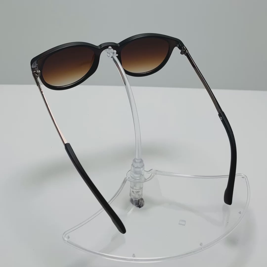 Generic Spunk Brown — video